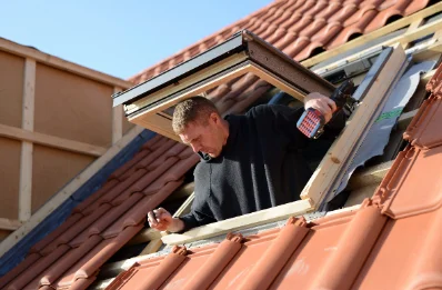 Pose de fenêtres de toit Velux à Champrond